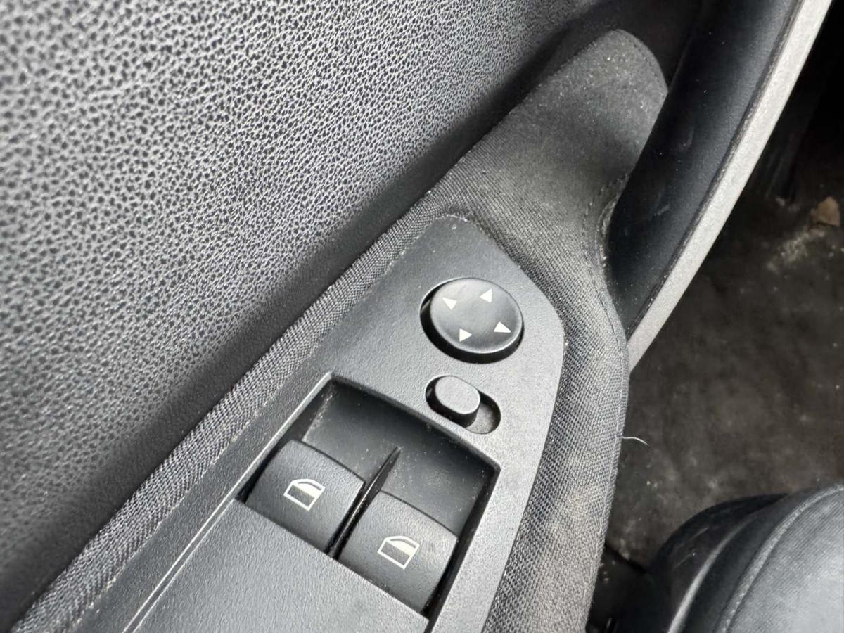 BMW 1er E87 original Au&szlig;enspiegel rechts elektrisch verstellbar 475 Blacksapphire Bj.2005